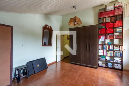 Casa à venda com 280m², 4 quartos e 4 vagas Casa à venda com 280m², 4 quartos e 4 vagasSala de Lareira