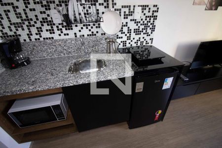 Cozinha de kitnet/studio para alugar com 1 quarto, 19m² em Brás, São Paulo