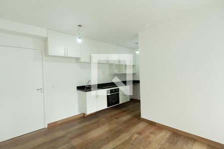 Sala/Cozinha de kitnet/studio à venda com 1 quarto, 44m² em Indianópolis, São Paulo