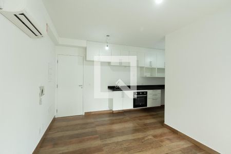 Sala/Cozinha de kitnet/studio à venda com 1 quarto, 44m² em Indianópolis, São Paulo