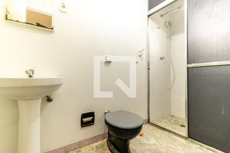 Banheiro de apartamento para alugar com 1 quarto, 42m² em Vila Buarque, São Paulo