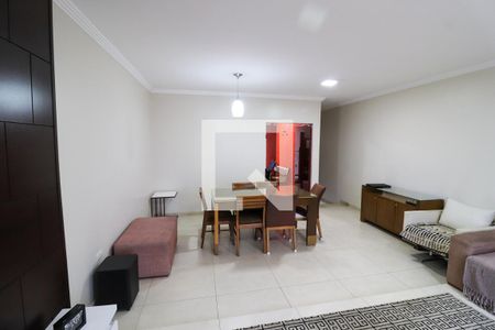 Sala de TV de casa à venda com 3 quartos, 210m² em Vila Beatriz, São Paulo