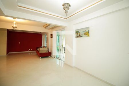 Apartamento para alugar com 174m², 2 quartos e 2 vagas Apartamento para alugar com 174m², 2 quartos e 2 vagasSala