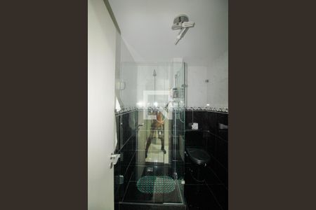 Apartamento para alugar com 174m², 2 quartos e 2 vagas Apartamento para alugar com 174m², 2 quartos e 2 vagasBanheiro da Suite 2