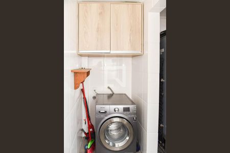 Apartamento para alugar com 70m², 2 quartos e 1 vagaÁrea de Serviço