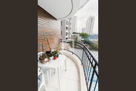 Varanda de apartamento à venda com 3 quartos, 95m² em Vila Hamburguesa, São Paulo