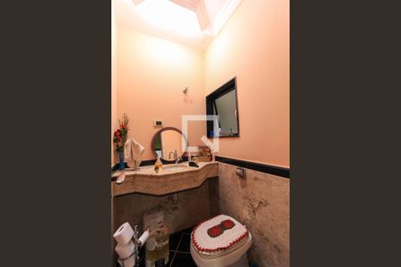 Casa à venda com 383m², 5 quartos e 8 vagasLavabo