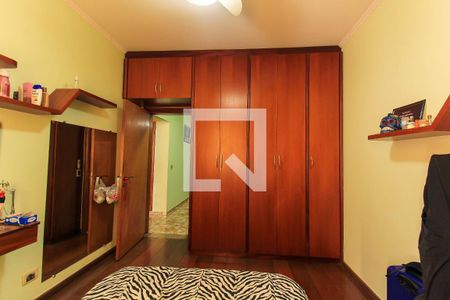 Casa à venda com 383m², 5 quartos e 8 vagasQuarto 2