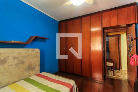 Casa à venda com 383m², 5 quartos e 8 vagasQuarto 3