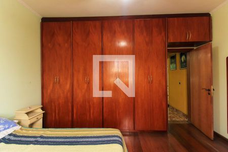 Casa à venda com 383m², 5 quartos e 8 vagasQuarto 1