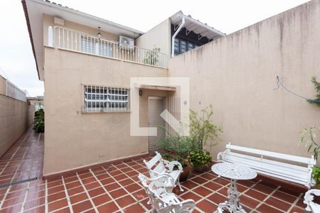 Casa à venda com 220m², 3 quartos e 3 vagasQuintal