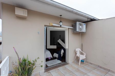 Casa à venda com 220m², 3 quartos e 3 vagasVaranda