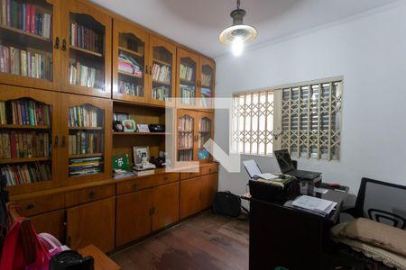 Casa à venda com 220m², 3 quartos e 3 vagasEscritorio