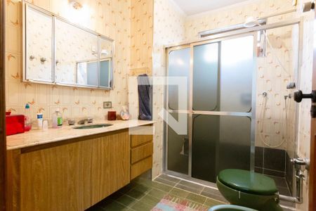 Casa à venda com 220m², 3 quartos e 3 vagasBanheiro