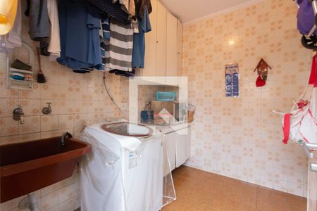 Casa à venda com 220m², 3 quartos e 3 vagasLavanderia