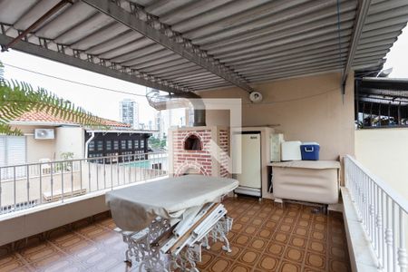 Casa à venda com 220m², 3 quartos e 3 vagasChurrasqueira