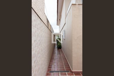 Casa à venda com 220m², 3 quartos e 3 vagasCorredor