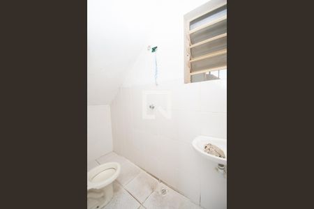 Banheiro de kitnet/studio para alugar com 1 quarto, 30m² em Bairro da Glória, Contagem