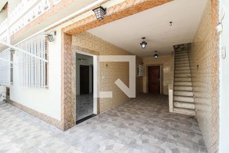 Garagem de casa para alugar com 4 quartos, 283m² em Carolina, Nova Iguaçu