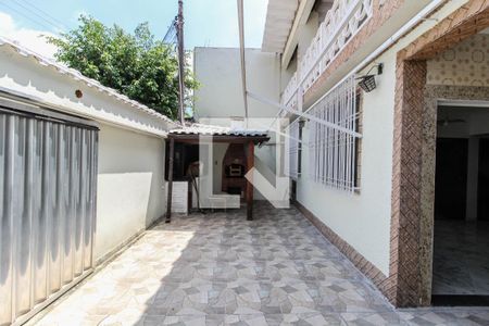 Quintal de casa para alugar com 4 quartos, 283m² em Carolina, Nova Iguaçu