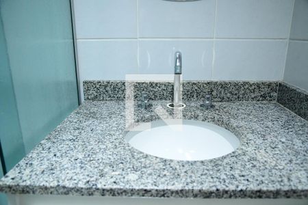 Casa de condomínio para alugar com 138m², 3 quartos e 2 vagasBanheiro