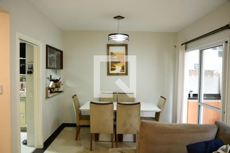 Casa de condomínio para alugar com 138m², 3 quartos e 2 vagasSala