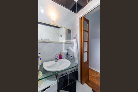 Casa à venda com 154m², 3 quartos e 2 vagasBanheiro da Suíte