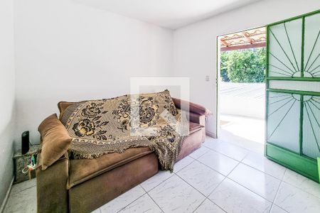 Sala de casa para alugar com 2 quartos, 90m² em São Tomaz, Belo Horizonte