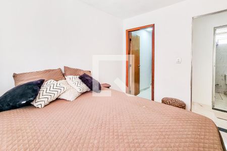 Quarto 1 de casa para alugar com 2 quartos, 90m² em São Tomaz, Belo Horizonte