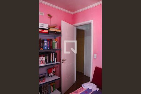 Casa à venda com 120m², 3 quartos e 7 vagasQuarto 2