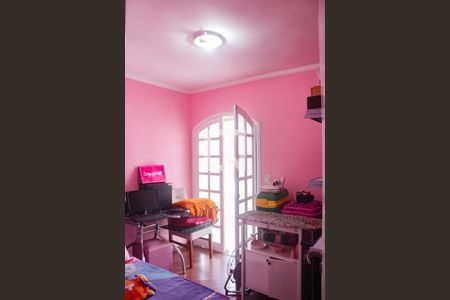 Casa à venda com 120m², 3 quartos e 7 vagasQuarto 2