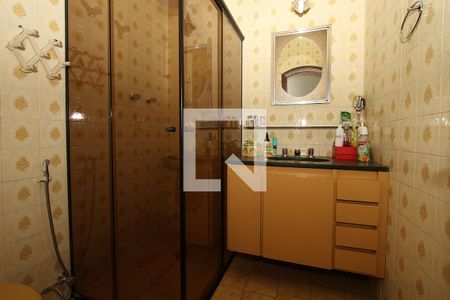 Casa à venda com 300m², 5 quartos e 3 vagasBanheiro da Suíte 1