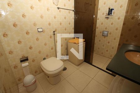 Casa à venda com 300m², 5 quartos e 3 vagasBanheiro Corredor