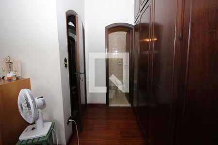 Casa à venda com 300m², 5 quartos e 3 vagasQuarto Suíte 2