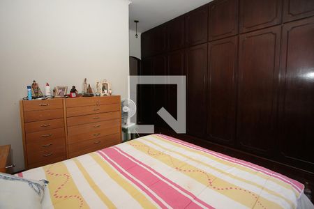 Casa à venda com 300m², 5 quartos e 3 vagasQuarto Suíte 2