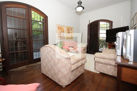 Casa à venda com 300m², 5 quartos e 3 vagasSala de TV