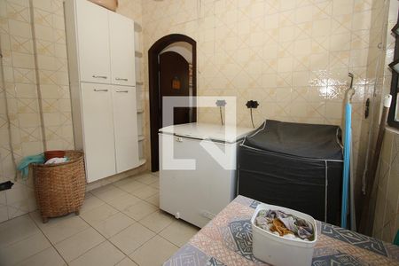 Casa à venda com 300m², 5 quartos e 3 vagasÁrea de Serviço