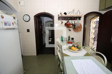 Casa à venda com 300m², 5 quartos e 3 vagasCozinha