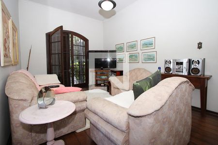 Casa à venda com 300m², 5 quartos e 3 vagasSala de TV