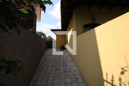 Casa à venda com 300m², 5 quartos e 3 vagasQuintal