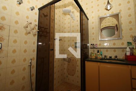 Casa à venda com 300m², 5 quartos e 3 vagasBanheiro da Suíte 1