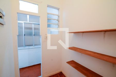 Apartamento para alugar com 65m², 2 quartos e sem vagaQuarto de Serviço