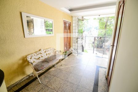 Apartamento para alugar com 65m², 2 quartos e sem vagaHall