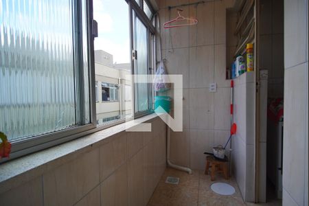 Apartamento à venda com 64m², 2 quartos e sem vagaÁrea  de serviço 