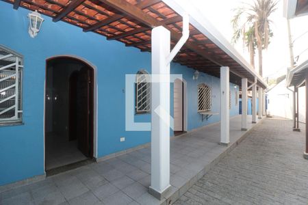 Casa à venda com 250m², 2 quartos e 4 vagasCorredor