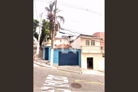 Casa à venda com 250m², 2 quartos e 4 vagasFachada