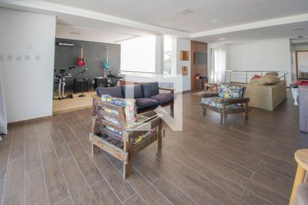 Sala de estar de casa à venda com 4 quartos, 400m² em Guarujá, Porto Alegre