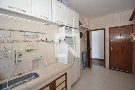 Apartamento para alugar com 70m², 2 quartos e 1 vagaCozinha - Armários