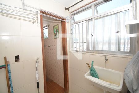 Apartamento para alugar com 70m², 2 quartos e 1 vagaÁrea de Serviço