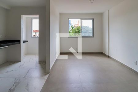 Sala de apartamento para alugar com 2 quartos, 64m² em Nova Floresta, Belo Horizonte